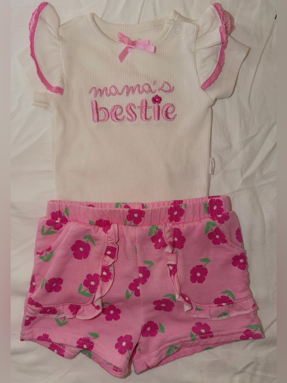 Baby Girl "Mama's Bestie" Bodysuit & Floral Pink Shorts Set, Size: 3-6M